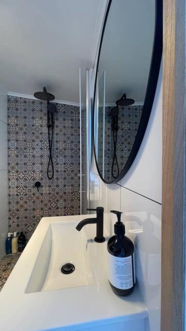 Lovely Brick Cottage With Amazing Water View Hobart Extérieur photo
